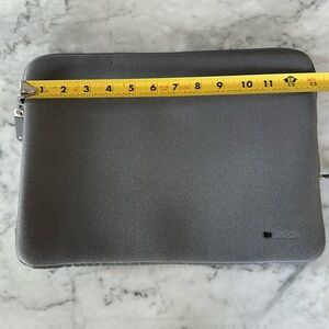 Incase laptop case